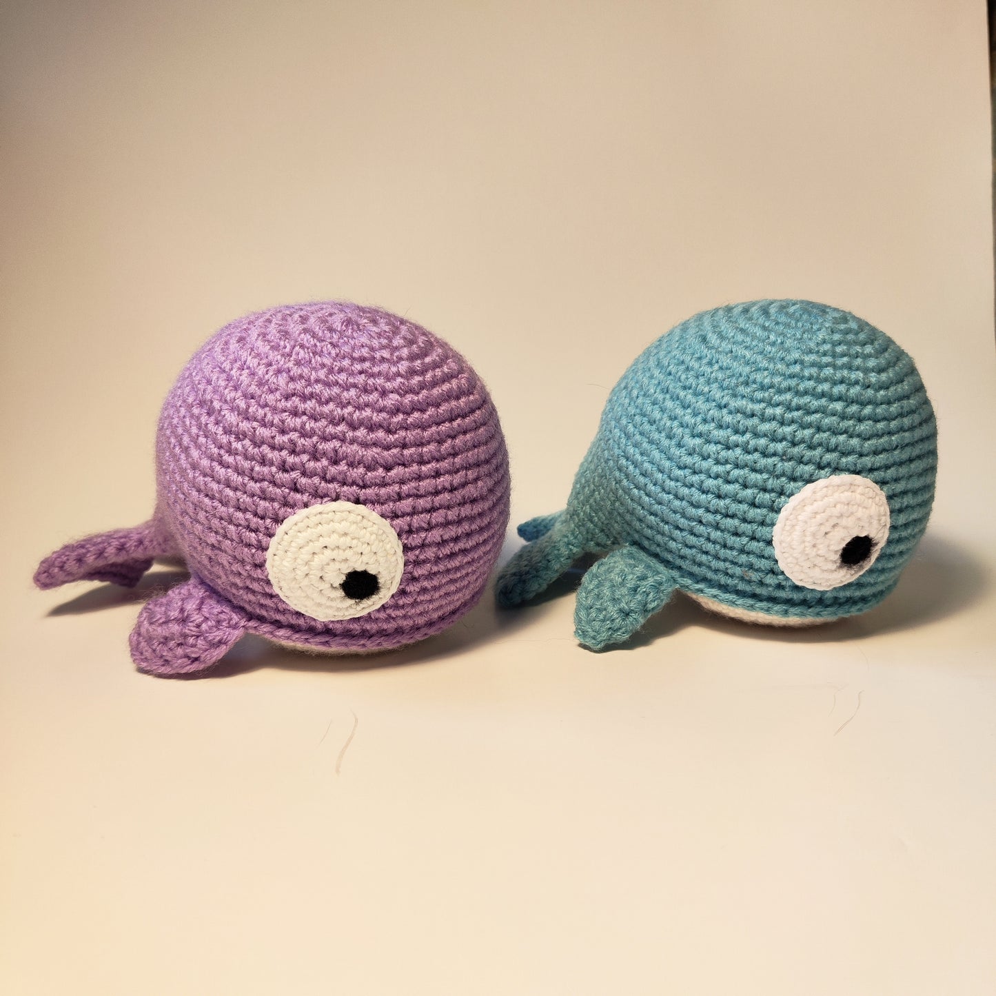 Jouet amigurumi au crochet en forme de baleine pour jeux