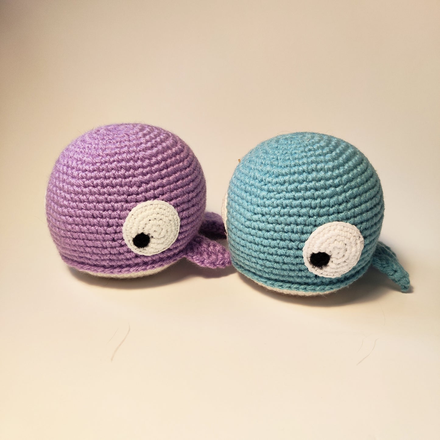 Jouet amigurumi au crochet en forme de baleine pour jeux