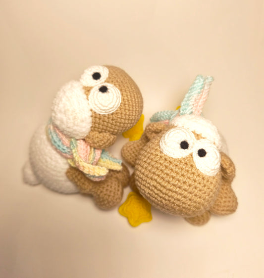 Jouet en crochet Amigurumi fait main en peluche en forme de mouton pour les jeux