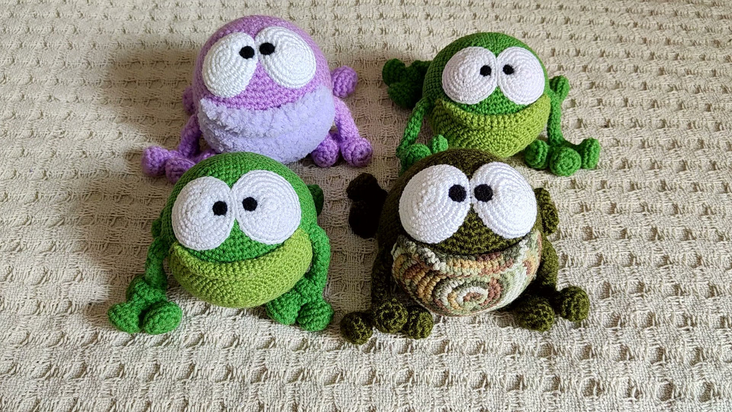 Grenouille en peluche douce faite à la main pour les jeux